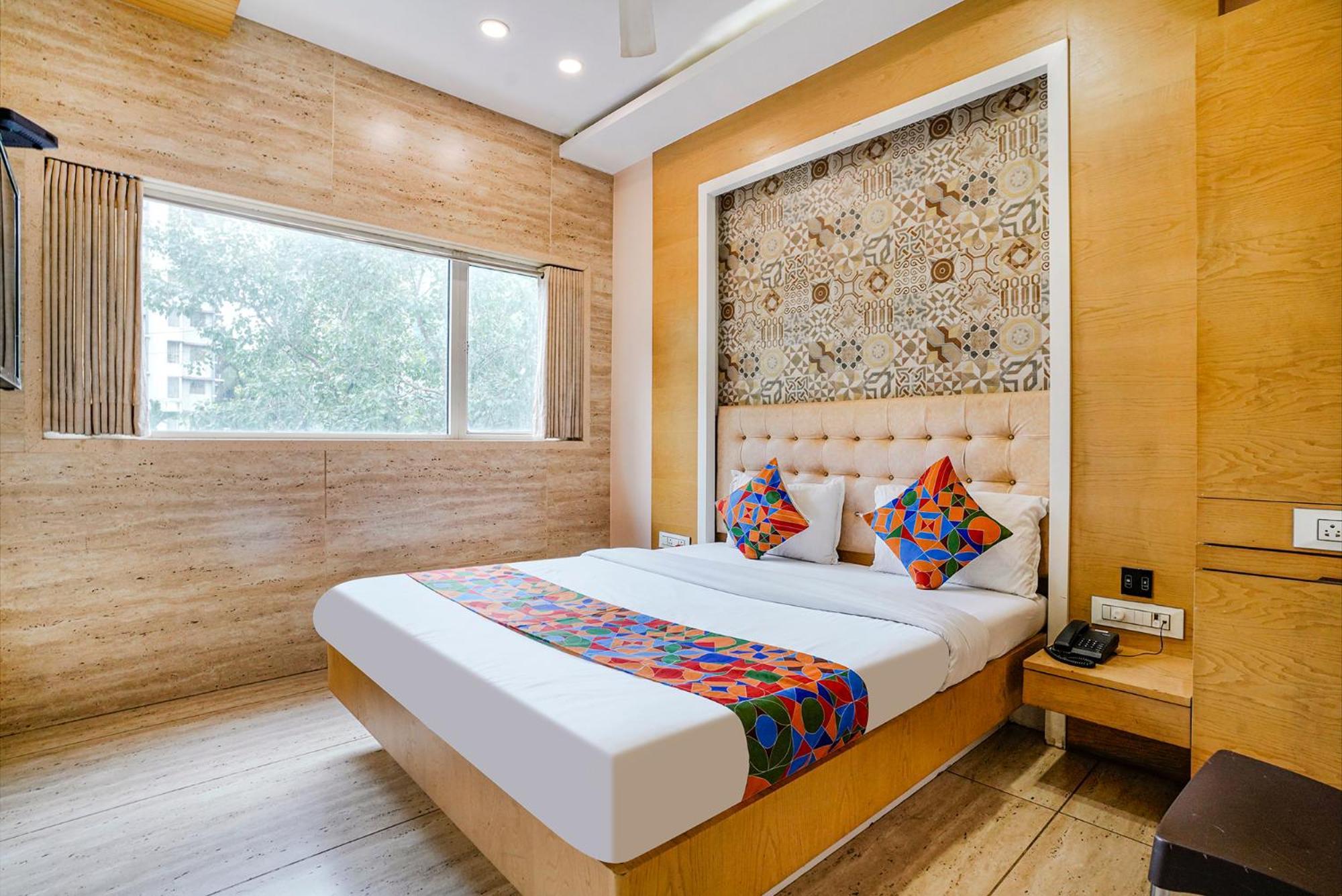 OYO Flagship 17200 Hotel Neelkamal Chembur Mumbai Exterior foto